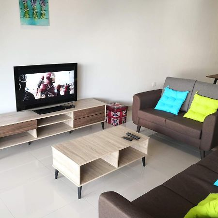 Sparkling Clean Homestay @ Kota Kemuning - Rimbayu Teluk Panglima Garang Exteriör bild