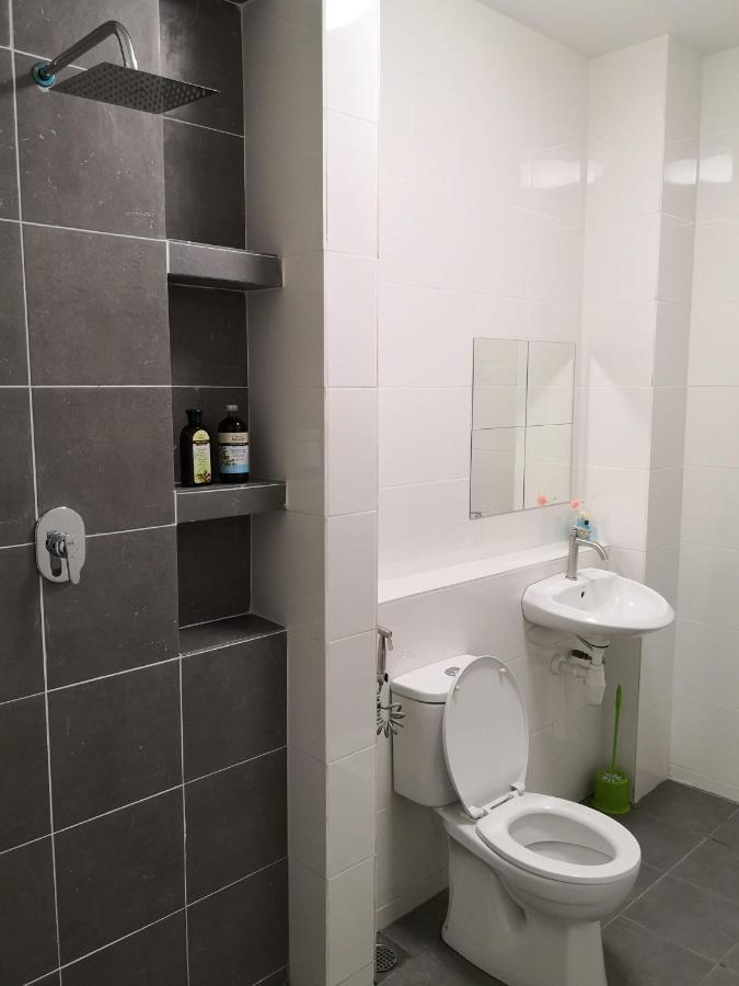 Sparkling Clean Homestay @ Kota Kemuning - Rimbayu Teluk Panglima Garang Exteriör bild